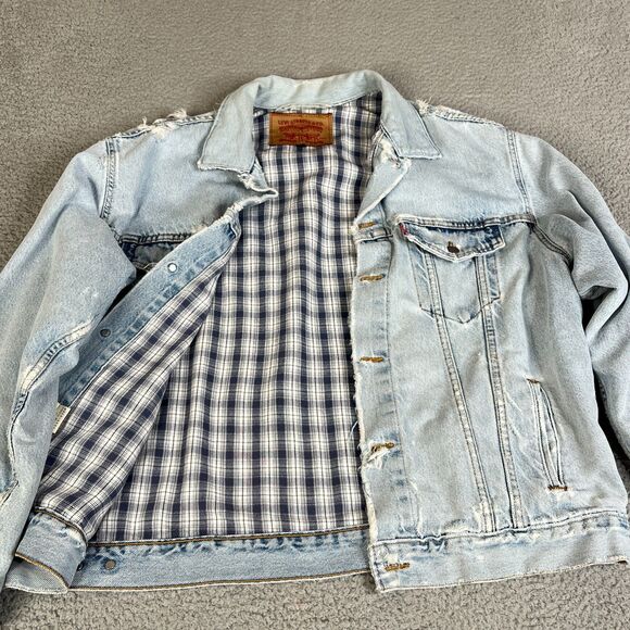 VTG Levi’s Flannel Lined Denim Trucker Jacket Mens L Blue Distressed Grunge Y2K - Picture 1 of 15